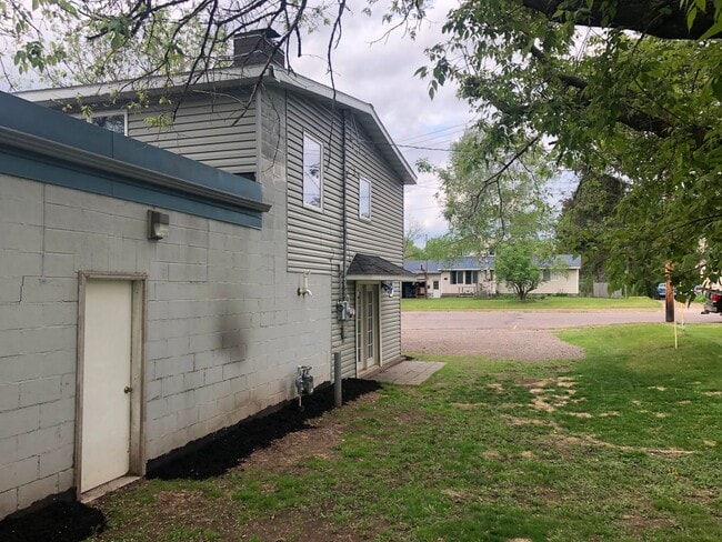Photo - Charming 3-Bedroom Cloquet Home with Spacious Lot, Garage & Prime Location Near Parks and Golf