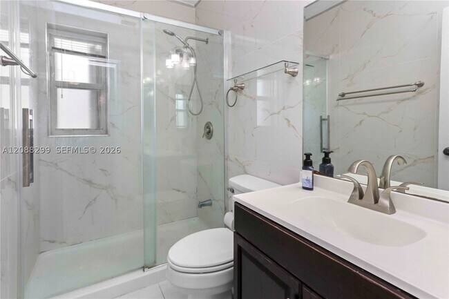 2530 SW 27th St Unit 2530