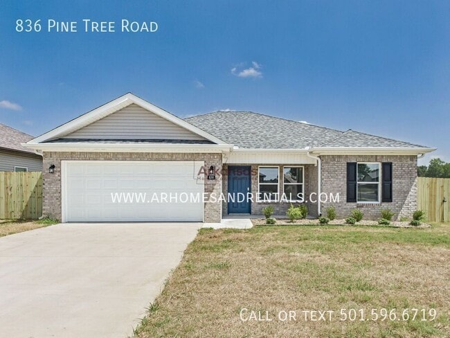 Building Photo - 836 Pine Tree Rd