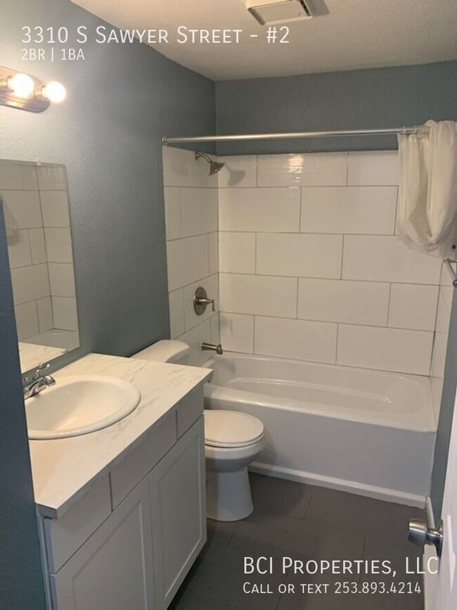 Photo - 3310 S Sawyer St Unidad #2