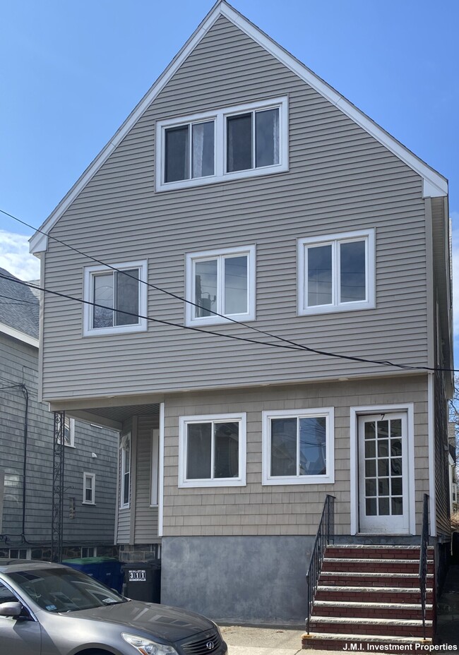 Photo - 5 Lowden Ave