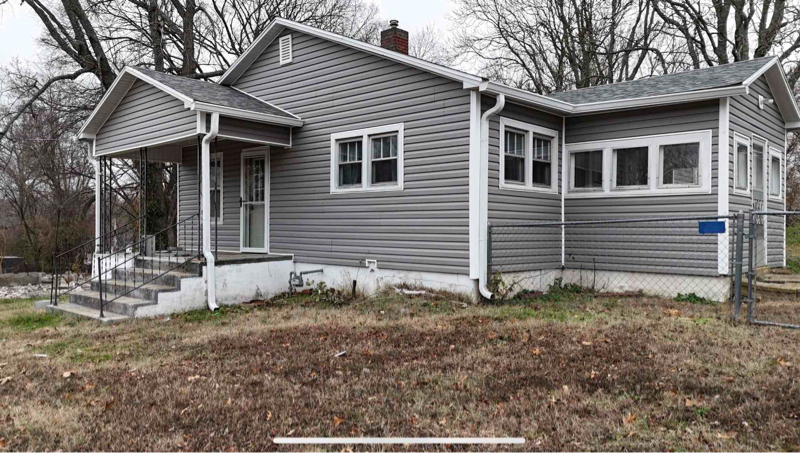 Photo - 1404 High St House
