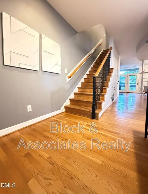 Photo - 210 E Davie St