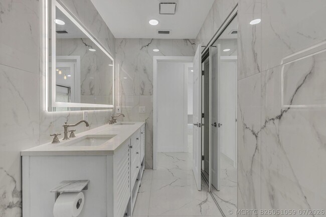 Photo - 21452 Woodchuck Ln