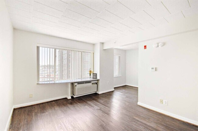 Edgewood Commons 601