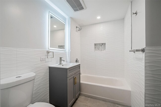 Photo - 43-34 53rd St Unit 7C