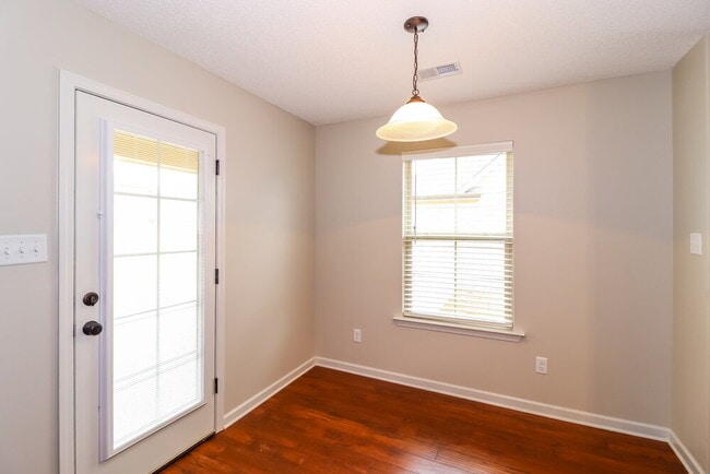 Photo - 1083 Carib Loop W