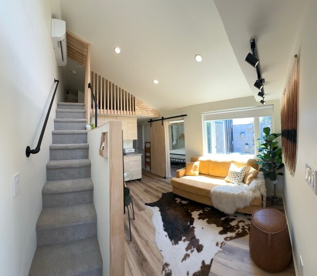 7044 McLaren Ave Unit 7044