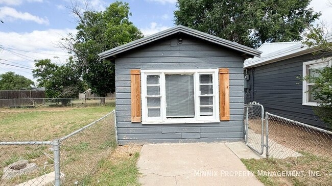 Photo - 3016 Duke St Unit B