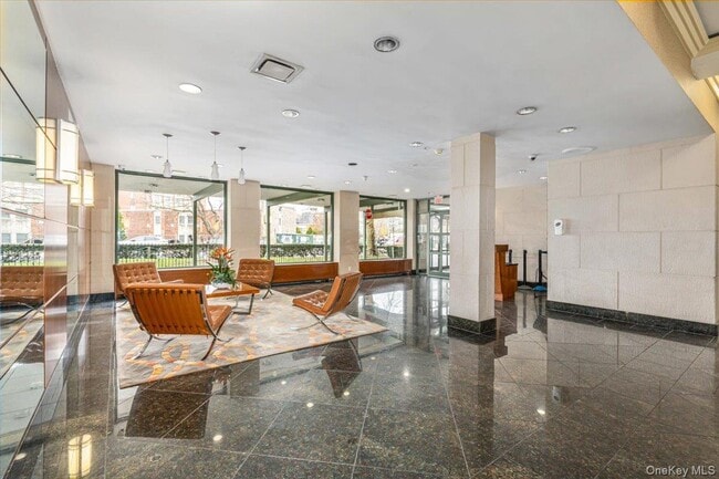 Photo - 59-30-59108 108th St Unit 6j