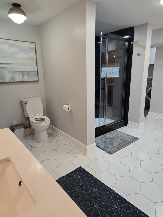 Bathroom - 2875 Whitby Dr