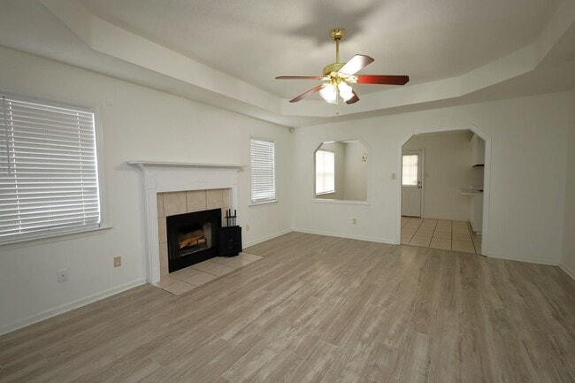 Photo - 4220 Wilshire Dr