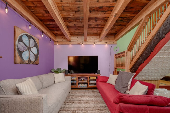 Photo - 316 Court St Unidad ID1241760P