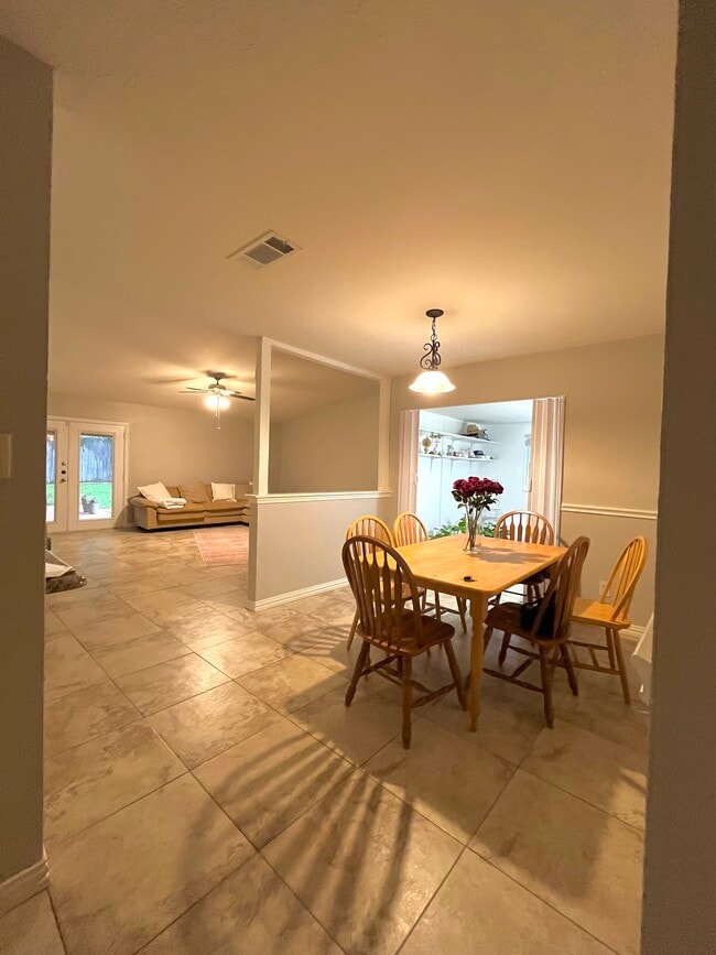 Photo - 3737 Hackberry Ln