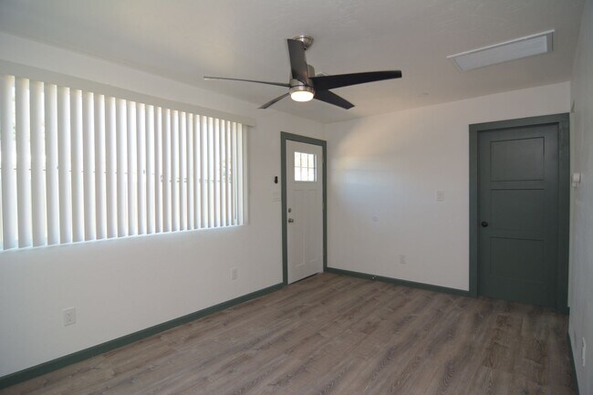 Photo - Remodeled 2 Bedroom 1 Bath Duplex! Great Central Tucson Location!