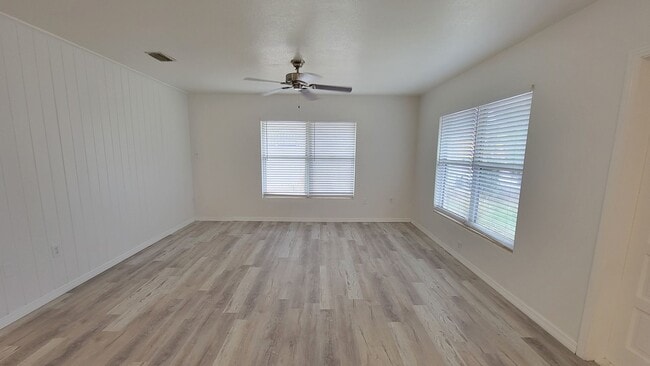 Photo - 220 Ave Des Parques N Unit B