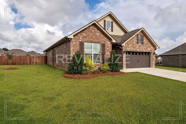 Photo - Stunning Luxury Home in Silverhill with Hu...