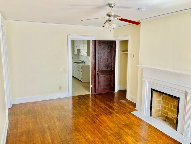 Photo - 1115-1125 Magnolia Curv