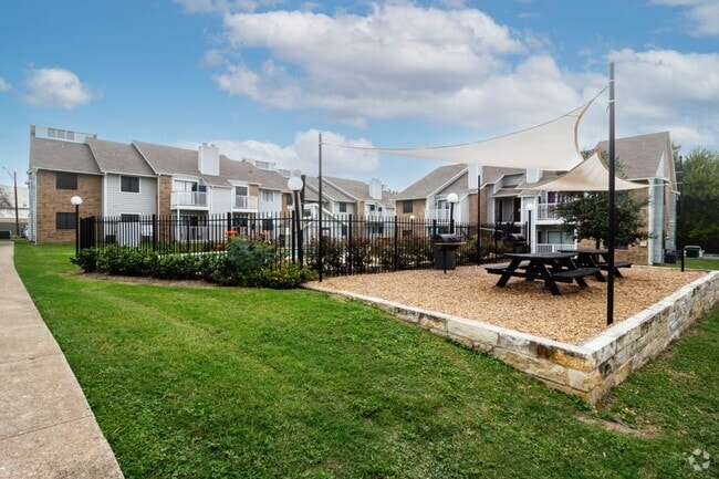 Building Photo - Northchase Rental