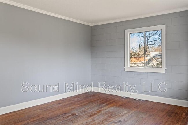 Photo - 914 Ranch Farm Rd