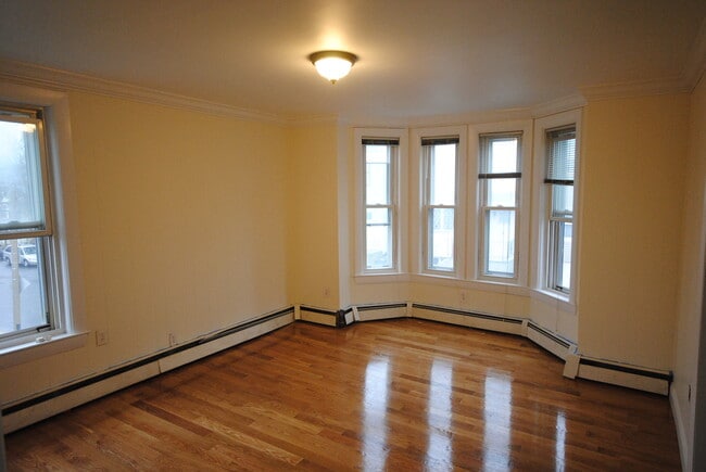Photo - 30 Wordsworth St Unit 2