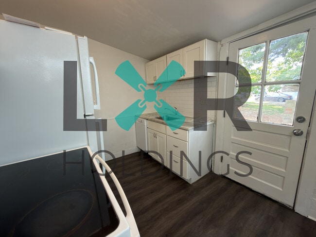 Photo - 329 N 5th St