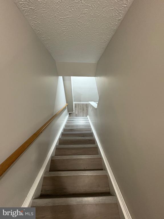 Photo - 105 Braeburn Dr