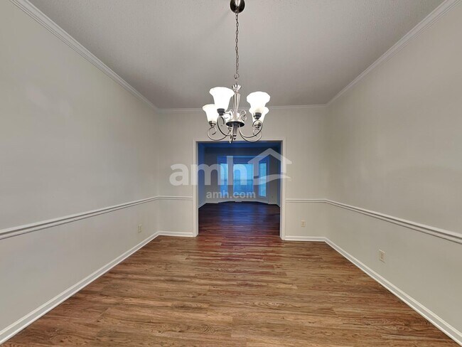 Photo - 2106 Forest Edge Dr