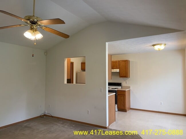 Photo - 1713 Windmill Way