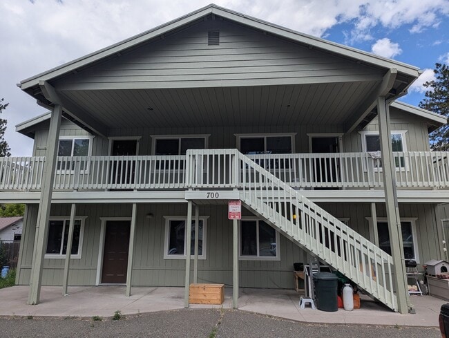 Photo - 700 S Weed Blvd Unit 2