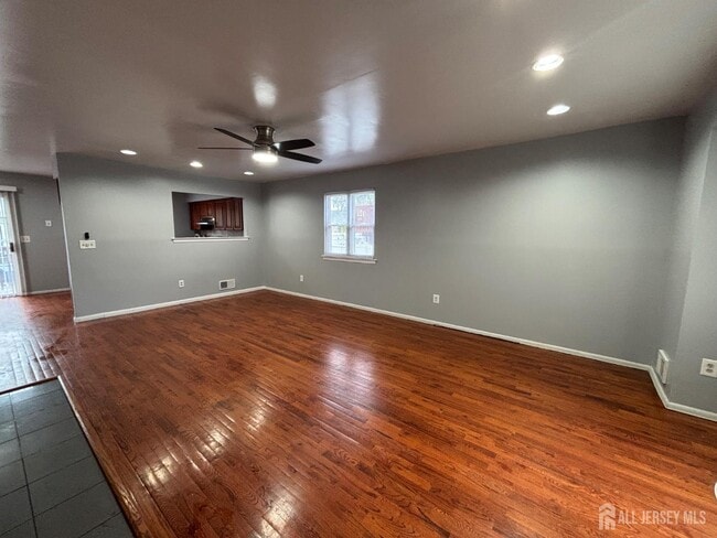 Photo - 577 Berlant Ave