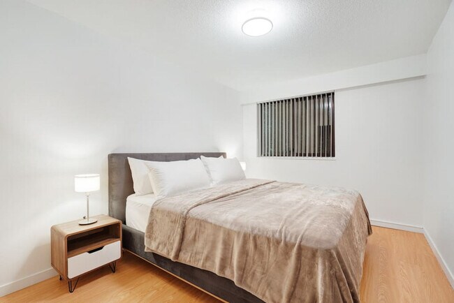 Photo - 1855 W 2nd Ave Unit ID1051798P