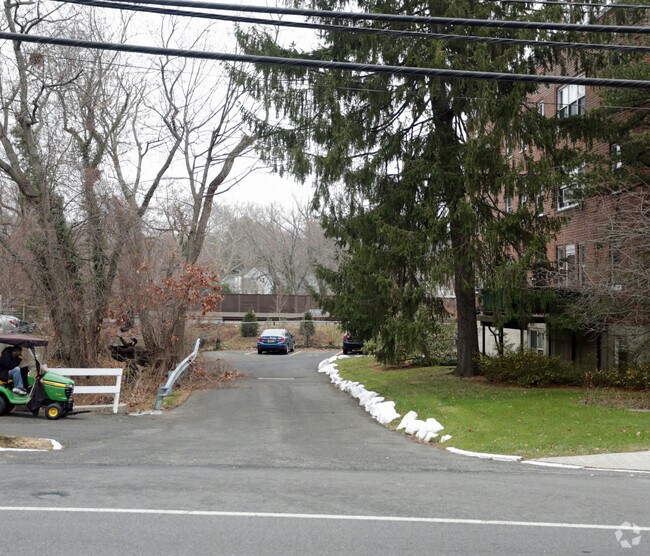 Photo - 811 Palmer Rd