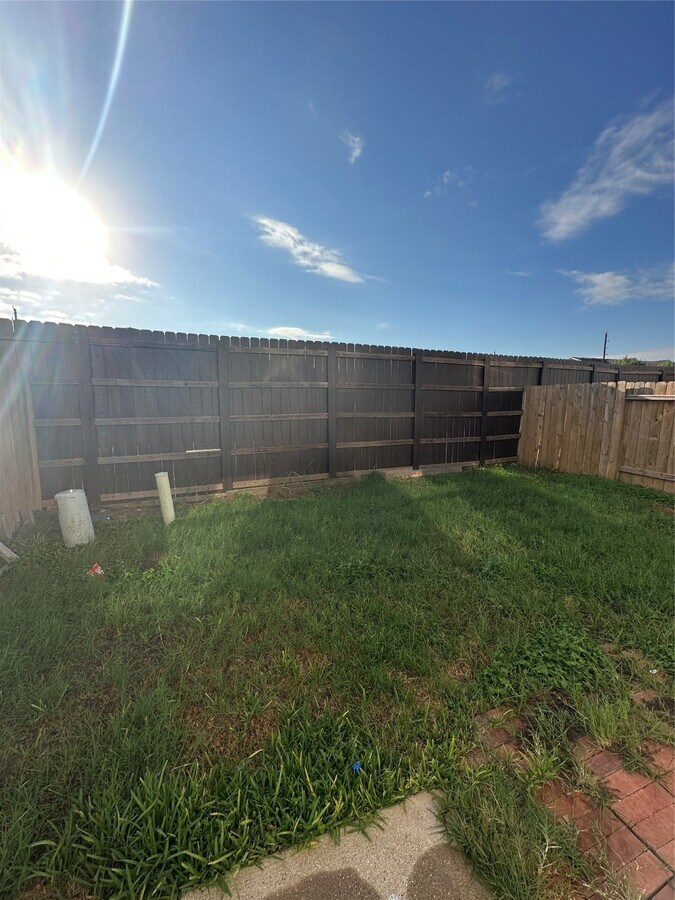 Photo - 15931 Winston Point Ln