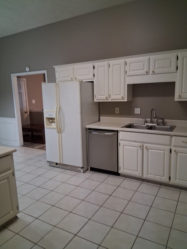 Photo - 120 Woods Edge Dr