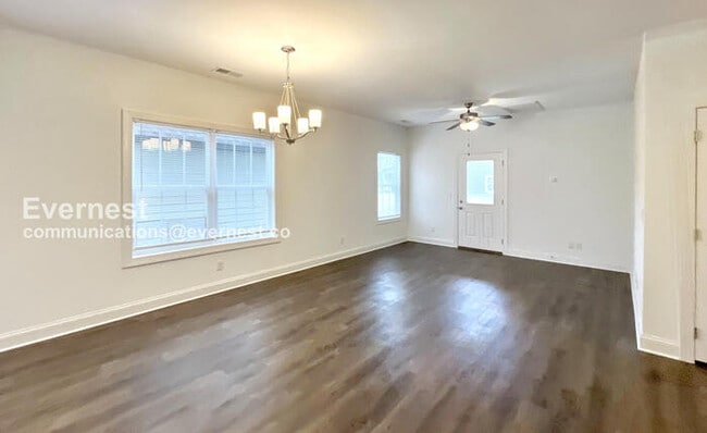 Photo - 1604 McBrien Rd