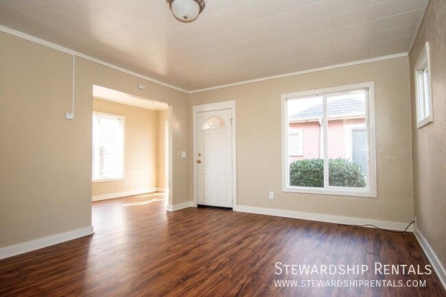 Photo - 1376 W 6th Ave Unit H