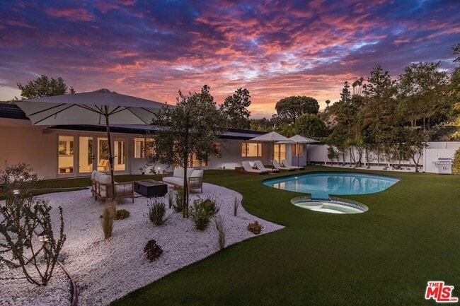 Photo - 502 Evelyn Pl