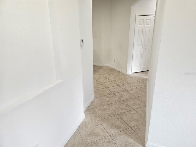 Photo - 1040 Crestwood Commons Ave