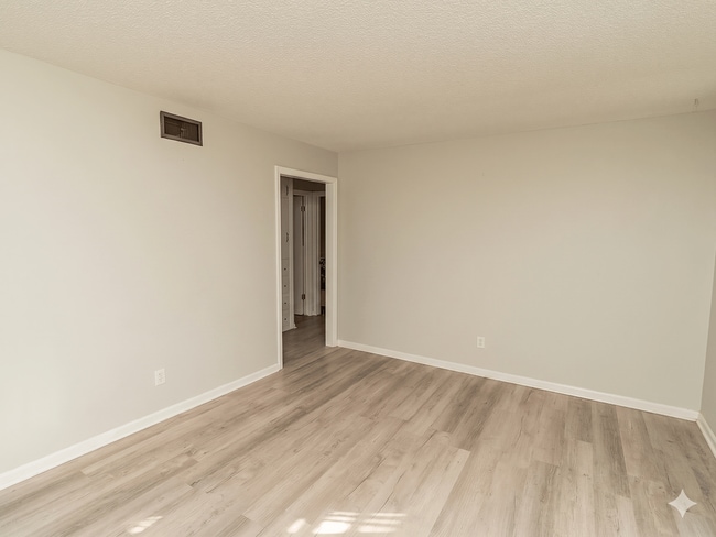 Photo - 3 Bed 1 Bath