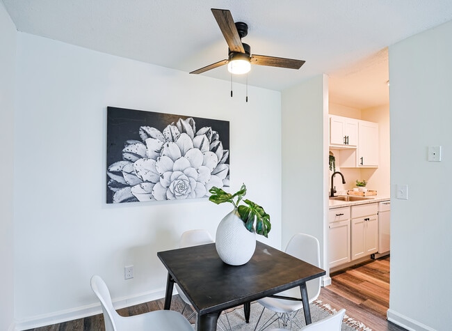 Photo - Arborstone Apartments