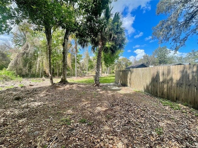 Photo - 837 Benchwood Ct