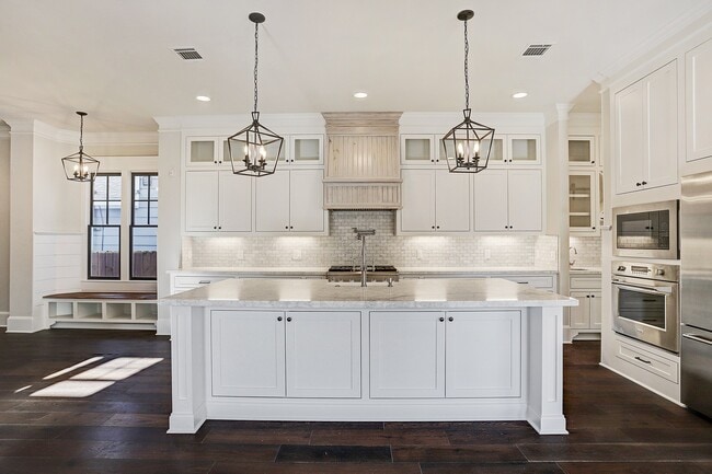 Photo - 1901 Bradshaw St