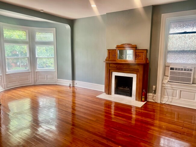 Photo - 4124 W Pine Blvd Unit 2F