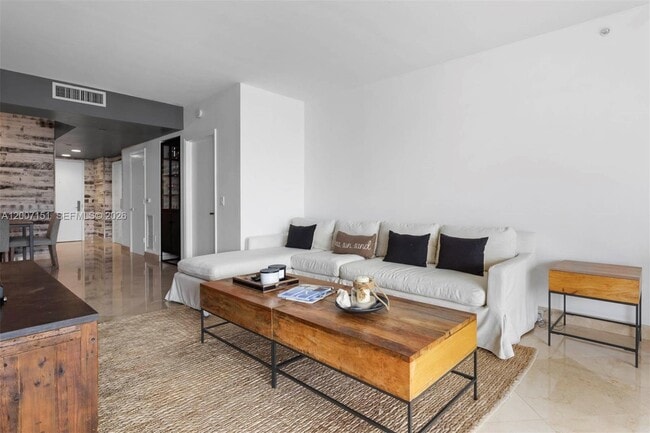 Photo - 4779 Collins Ave Unit 1908