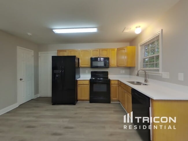 Photo - 2457 Terra Dr