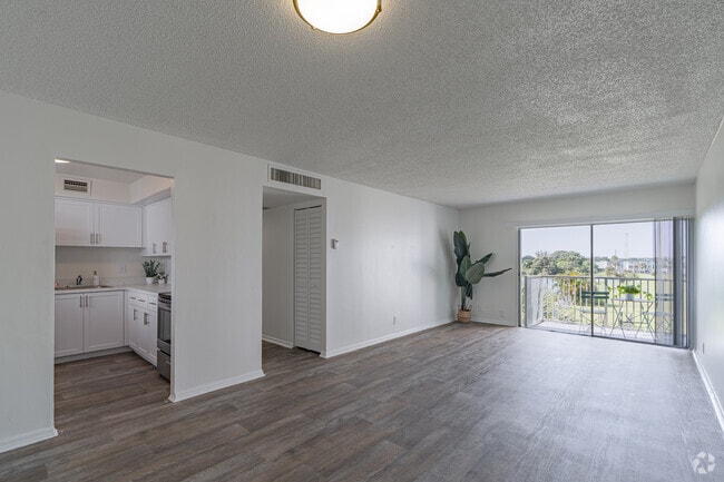 1 dormitorio, 1 baño - 913 pies cuadrados - Costa Del Lago