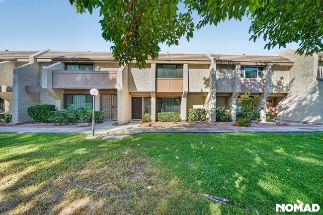 Building Photo - 4628 Michillinda Ln