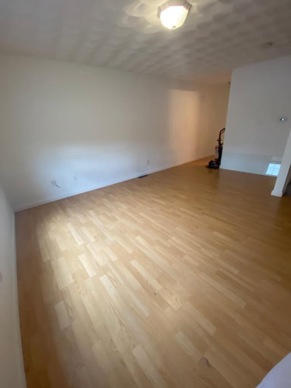 Photo - 287 Lockwood St