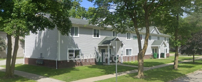 Photo - 330 W Cherry St Condo